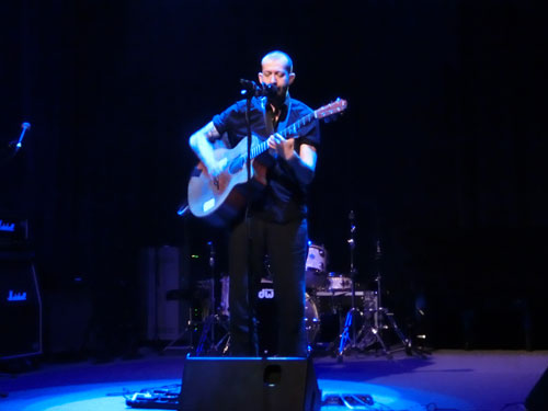 Jon Gomm On Stage Shanghai